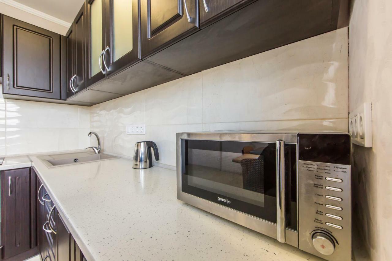 Super View, Luxury Apartment Near Chernihiv Metro. Kiev Eksteriør billede